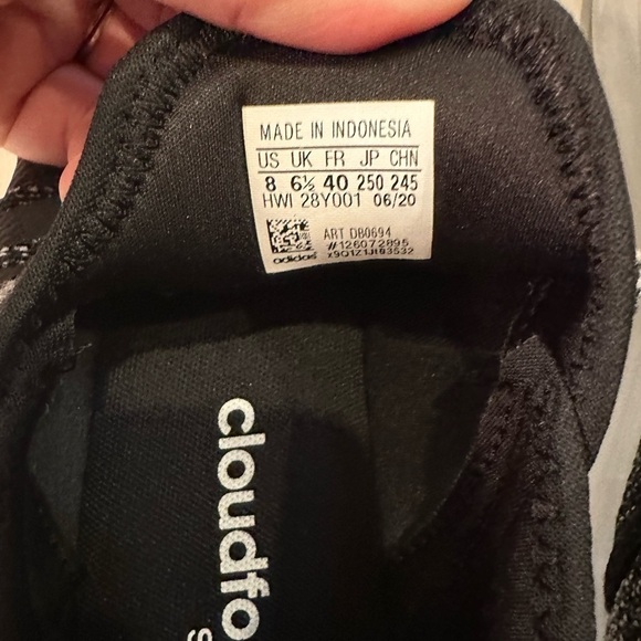 adidas Cloudfoam Pure Core Black Women’s Shoes Size 8 EUC Missing Laces Walking - Picture 8 of 9